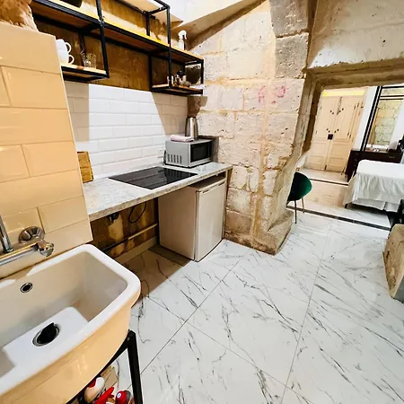 Apartment Cozy Charming Townhouse Prime Area Valletta