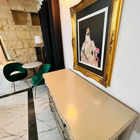 Cozy Charming Townhouse Prime Area *