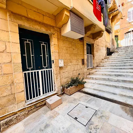 Cozy Charming Townhouse Prime Area * Valletta